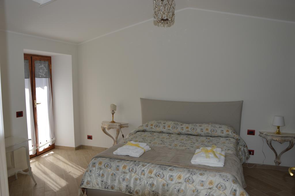 Guest House - Il Granaio Norma ภายนอก รูปภาพ