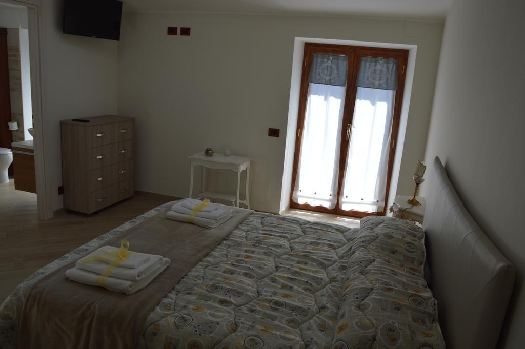Guest House - Il Granaio Norma ภายนอก รูปภาพ