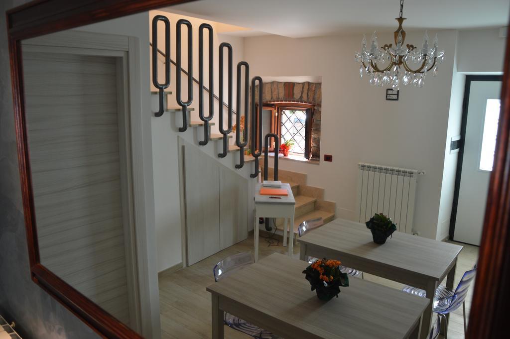 Guest House - Il Granaio Norma ภายนอก รูปภาพ